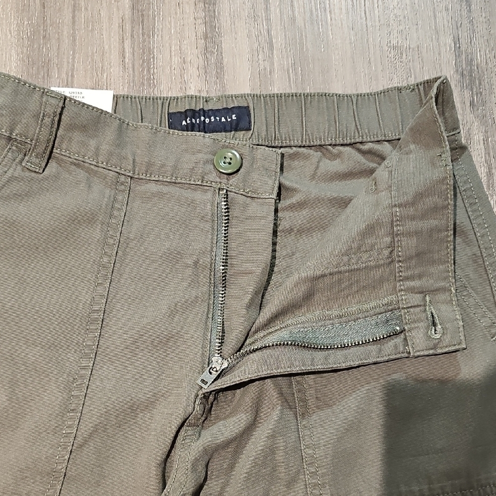 Aeropostale Women's Straight Leg Cargo Pants in Olive - Picture 2 of 8